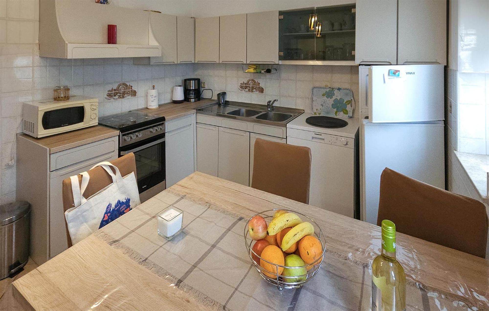 Beautiful Apartment In Porec With Wifi المظهر الخارجي الصورة